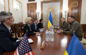 До України прибула делегація США, яка відповідає за оборонну стратегію