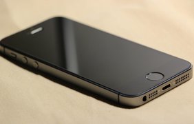 Аргументи та факти на користь iPhone 15: кому потрібна базова версія
