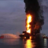 В Мексиканском заливе горит нефтяная платформа