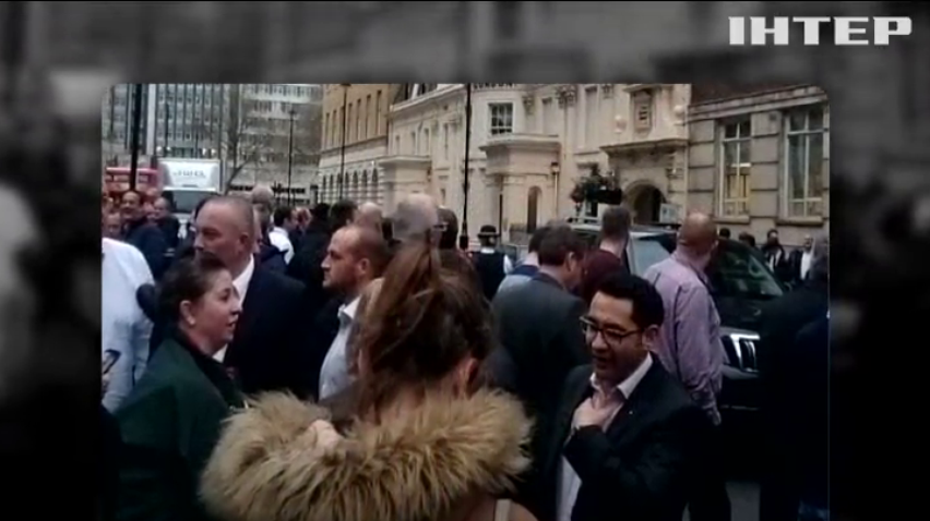 В Лондоне эвакуировали торговый центр из-за сообщения о бомбе