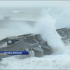 Шторм у Британії спричинив гігантські хвилі