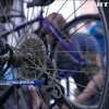 У Лондоні мігрантам роздають старі велосипеди