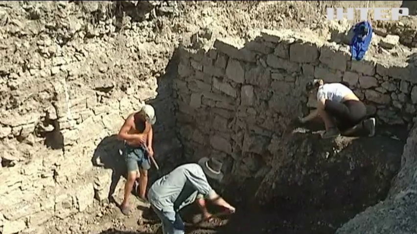У Кам'янці-Подільському історики натрапили на підземний скарб