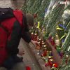 У Києві на алеї героїв запалили вогні пам'яті