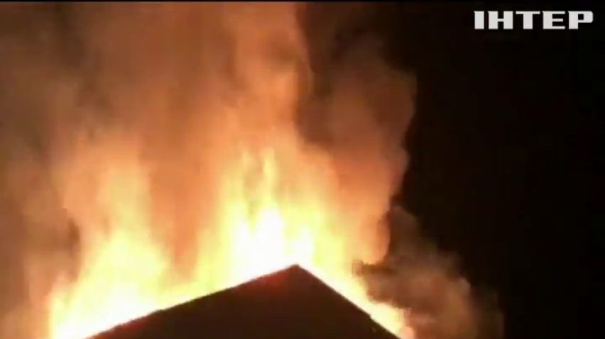 На Одещині від удару блискавки сталася пожежа
