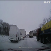 Негода в Україні: на дорогах заблоковано понад 900 авто