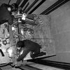 В Херсоне лифтовики "выбивают" долги с помощью жильцов