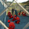 США привезли на Гуантанамо еще 30 заключенных