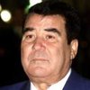 Президент Туркмении получил новое звание - "Великий государственный деятель"
