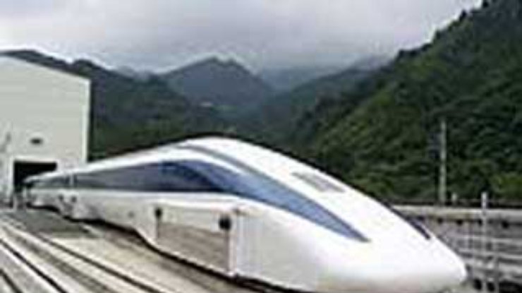 Японский поезд на магнитной подушке установил рекорд скорости - 560 км в час