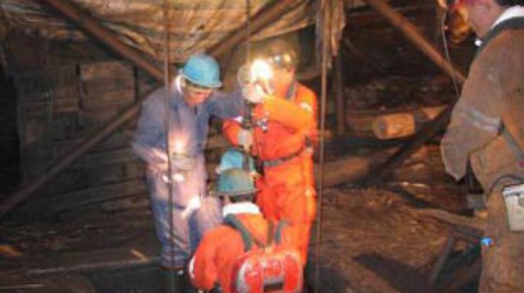 В результате взрыва на шахте в Китае погибли 18 горняков