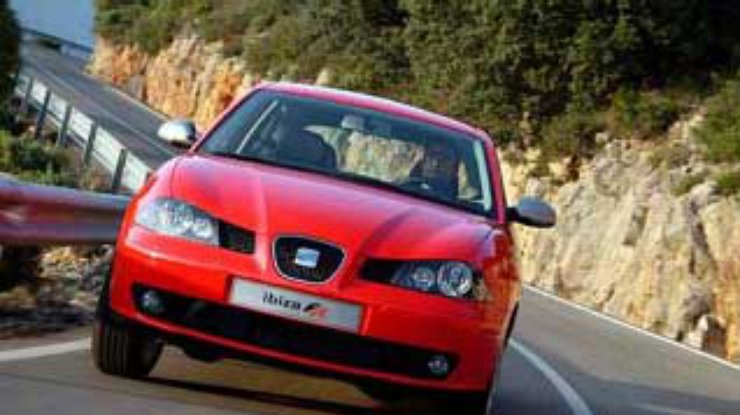 SEAT представил гоночный автомобиль Ibiza FR
