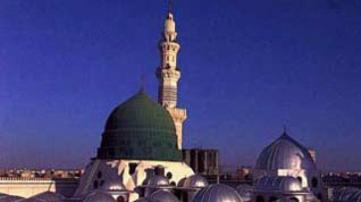 Иностранным авиакомпаниям впервые разрешено доставлять паломников в Медину