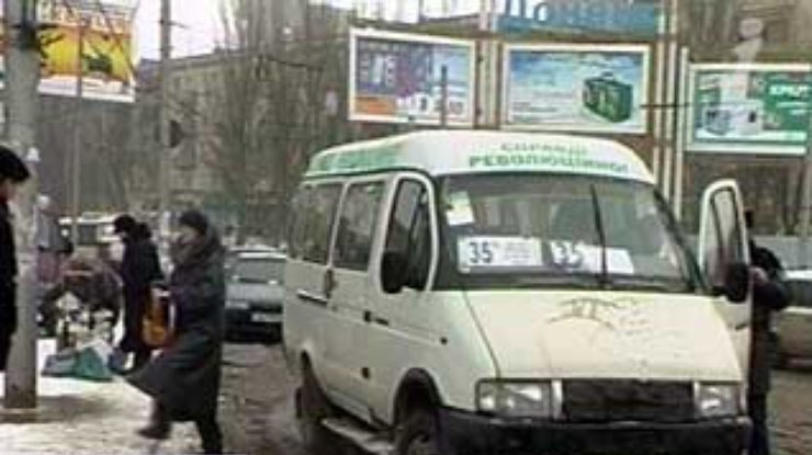 Донецкие власти снимут с городских маршрутов микроавтобусы