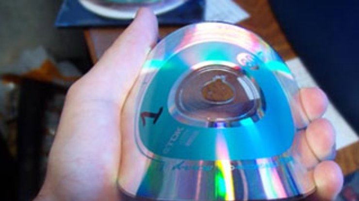 Исследователи проверили компакт-диски на выживание