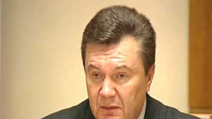 Янукович отбыл в Москву для переговоров с премьером России Фрадковым