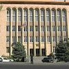 В здании парламента Армении повесилась 45-летняя сотрудница