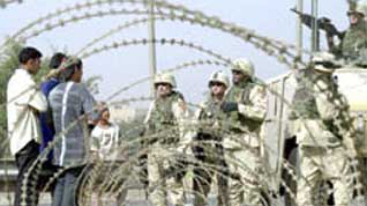 Шесть солдат коалиции издевались над иракскими заключенными