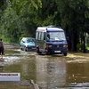 Карпатские реки выходят из берегов. На трассе Киев-Чоп заблокированы 600 автомобилей