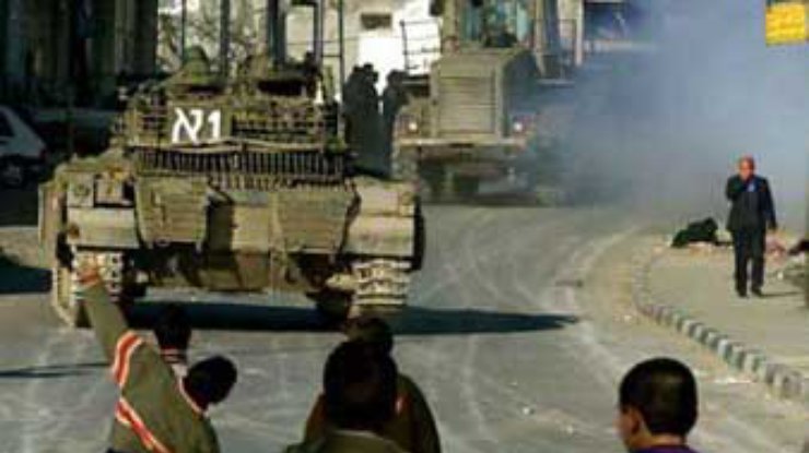 Два палестинца и три солдата израильской армии погибли на юге сектора Газа