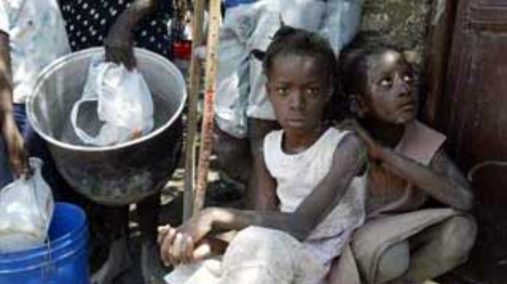 На Гаити назревают голодные бунты