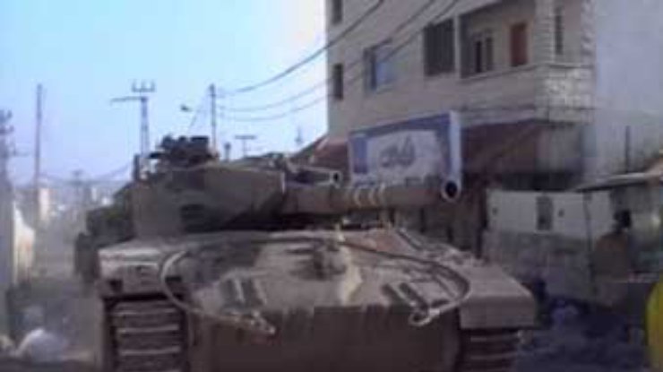 В сектор Газа входит колонна из 100 израильских танков