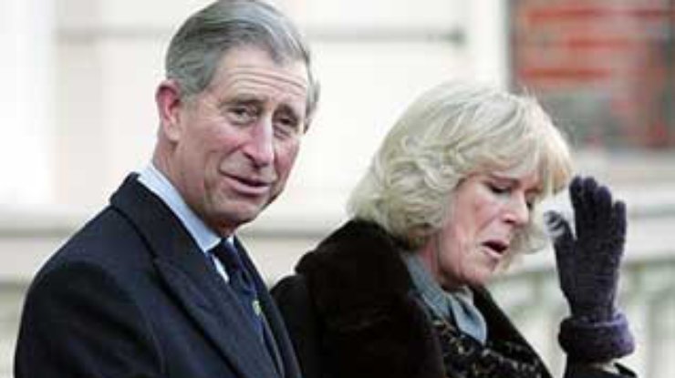 Принц Чарльз не будет переносить свадьбу из-за похорон Папы