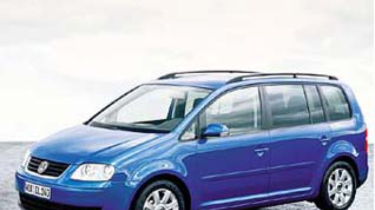 Volkswagen отзывает 44000 компактвэнов VW Touran