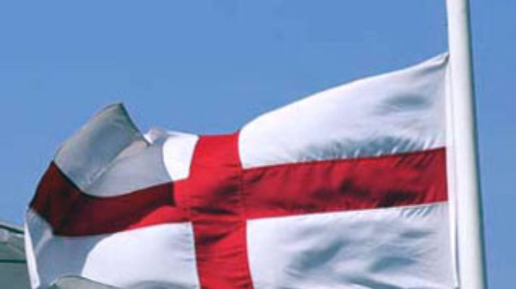 Британским тюремщикам запретили носить национальные цвета Англии
