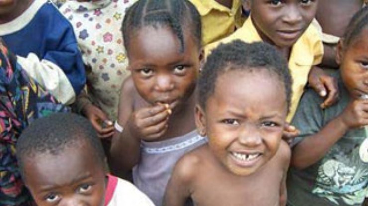 Власти Африки отвернулись от ВИЧ-инфицированных детей