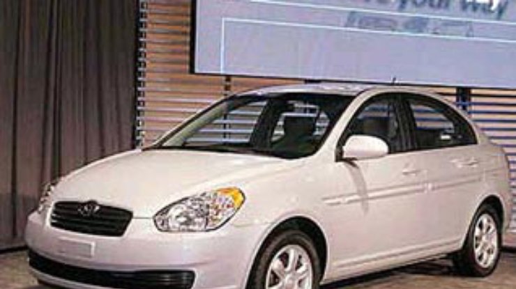 Hyundai представила гибридный Accent