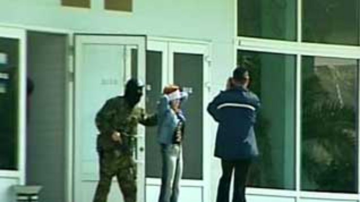 В Запорожье "террористы" захватили группу "заложников"
