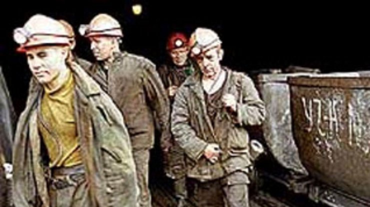 В Луганской области в шахте с 426 горняками произошел пожар