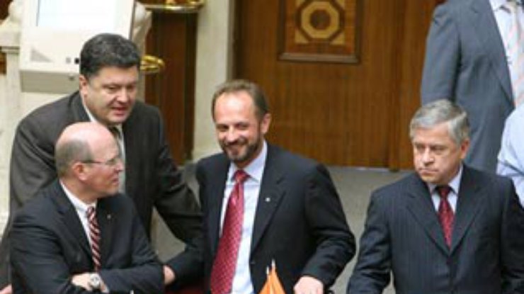 "Наша Украина" и БЮТ все-таки могут распустить парламент