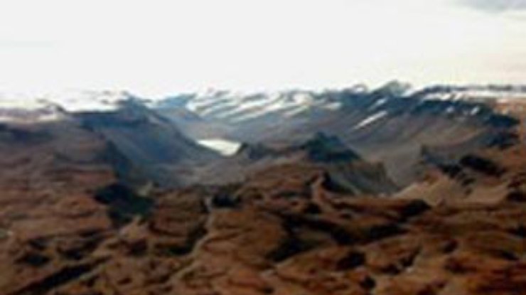Древняя катастрофа сформировала лабиринт арктических каньонов