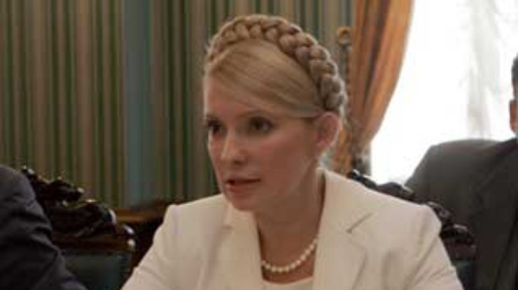 Тимошенко "отправила" Януковича в отставку