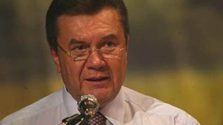 Янукович: Политику надо менять