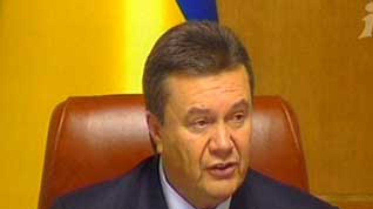 Янукович хочет уволить Тарасюка