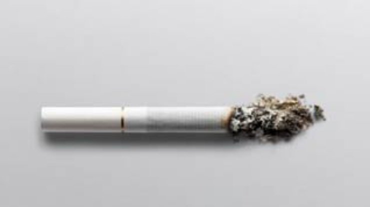 В Германии запретят курить в общественных местах