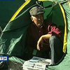 В Кыргызстане оппозиция начала массовую голодовку