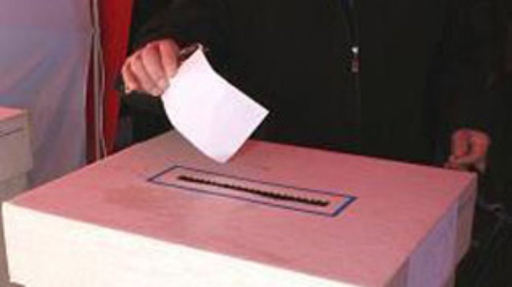 Партия регионов предлагает перенести выборы на октябрь