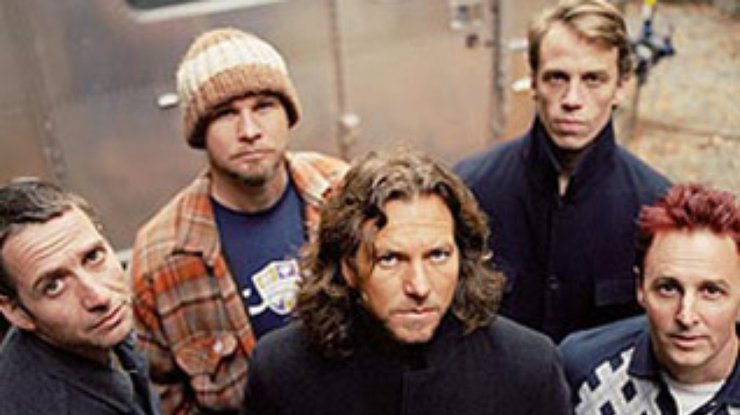 Выступление известной группы Pearl Jam в Венеции оборвалось из-за сильного урагана