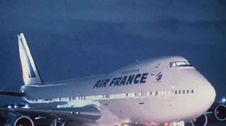 "Авиапроблемы" во Франции: Продолжает бастовать "Air France"