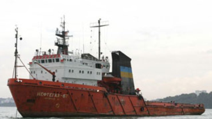 Поиски моряков с затонувшего "Нафтогаза-67" прекращены