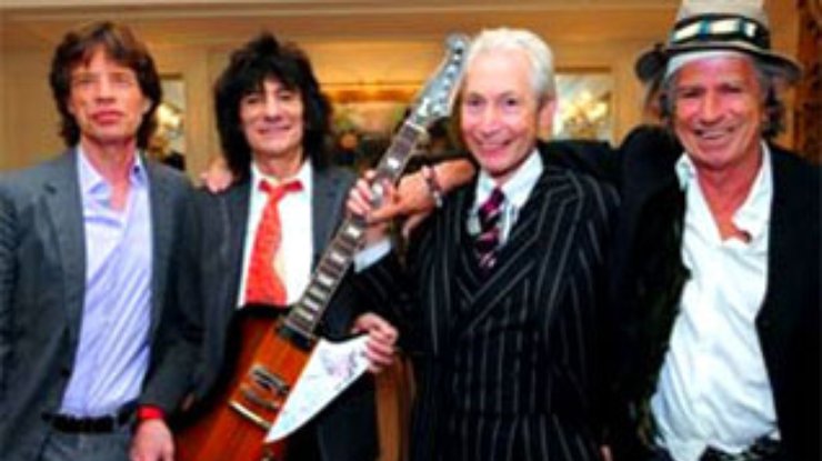 На eBay выставлена гитара Мартина Скорсезе с автографами Rolling Stones