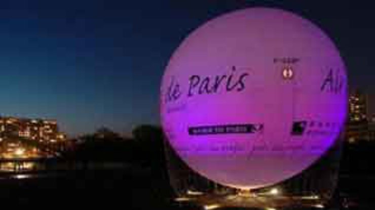 Шар над Парижем рассказывает о загрязнении воздуха