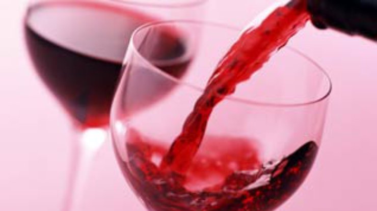 Медики: Рассеянный склероз лечится красным вином
