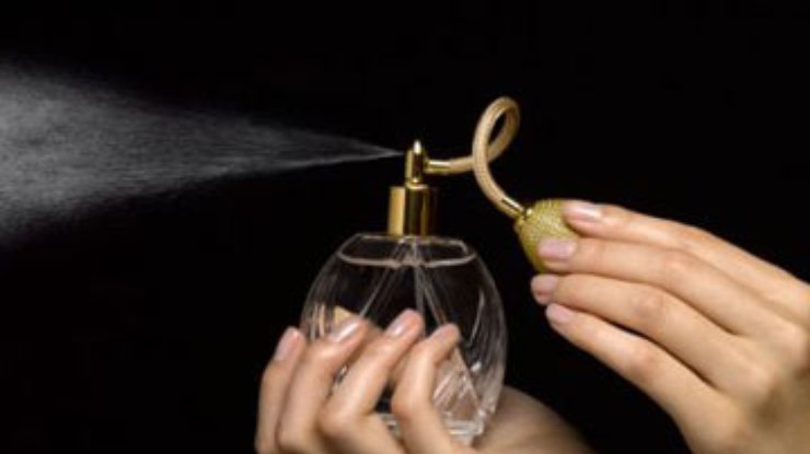 Ученые: Бактерии могут вырабатывать сырье для парфюмерии