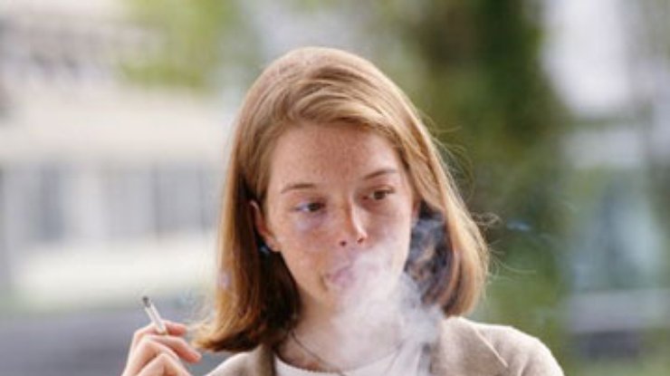 Ученые: Бросив курить, женщины молодеют на 13 лет
