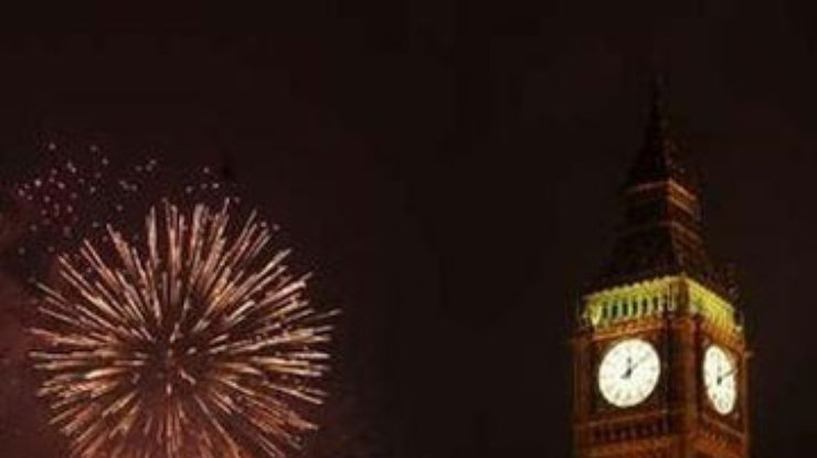 Мир встретил Новый год: Поцелуи в Венеции и "огненный фестиваль" в Лондоне